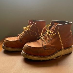 Women’s Red Wing Classic 6 inch Moc Toe Boots 8